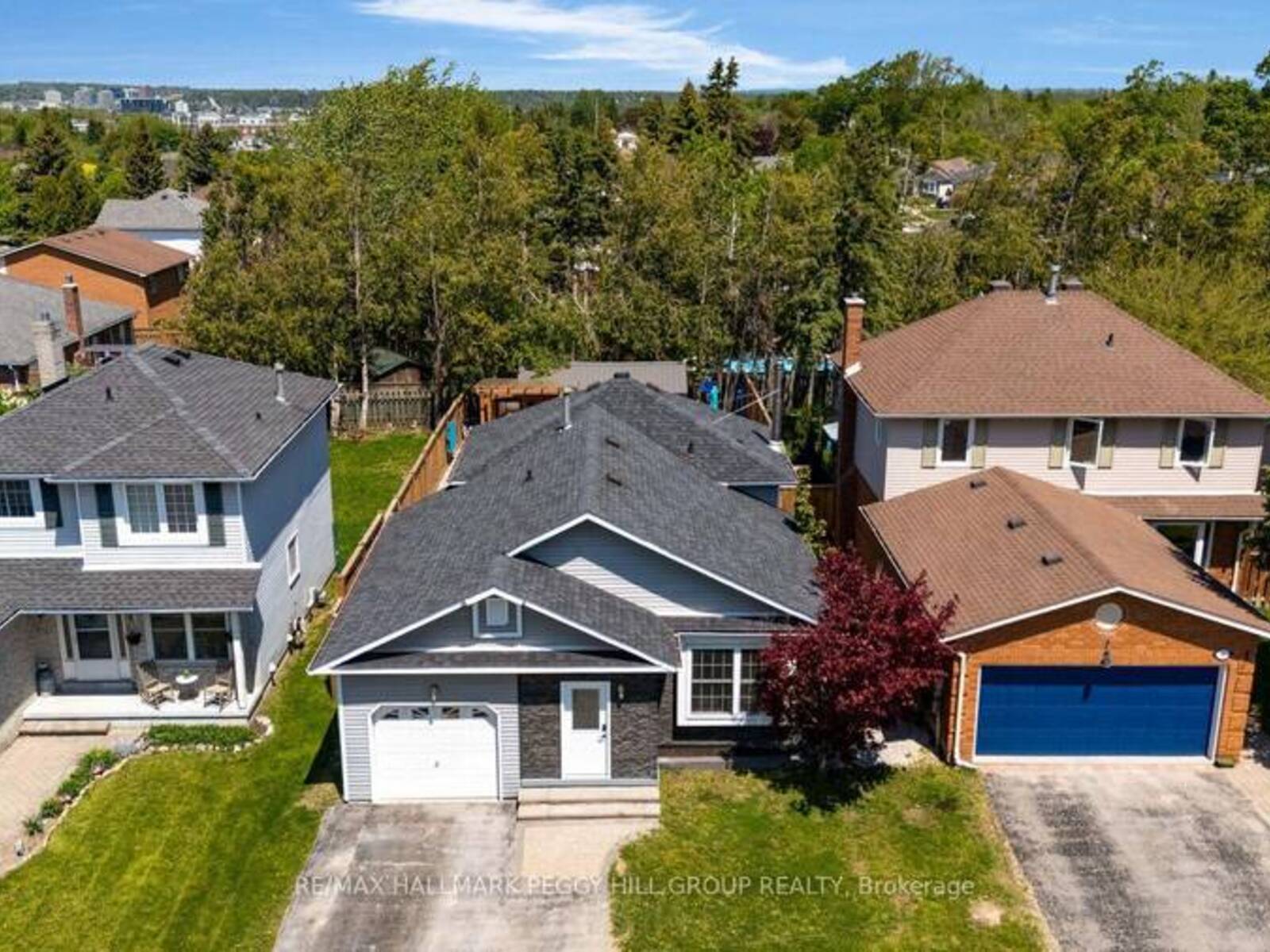 44 KNICELY ROAD, Barrie, Ontario L4N 6V3