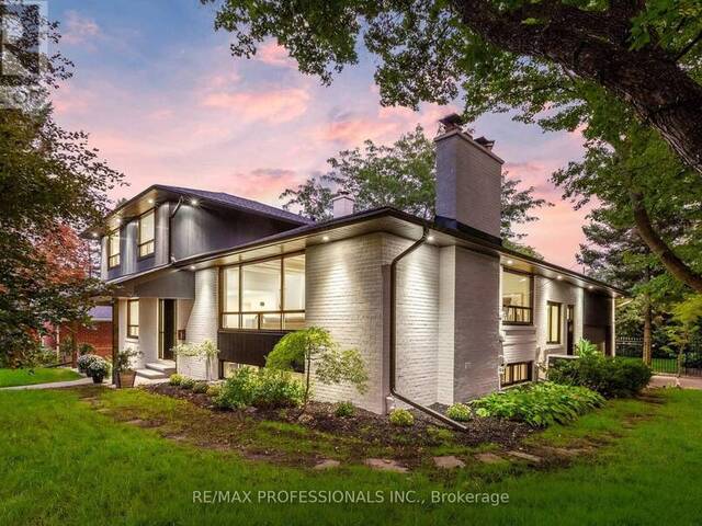 15 BELL ROYAL COURT Toronto Ontario, M9A 4G7 - 4 Bedrooms Home For Sale