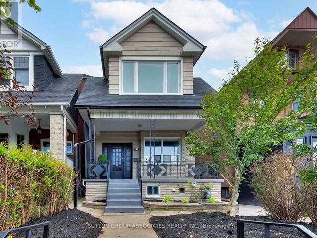 267 LAUDER AVENUE Toronto Ontario, M6E 3H5 - 6 Bedrooms Home For Sale
