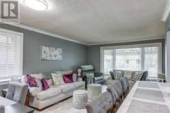 39 CALUMET CRESCENT | Toronto Ontario | Slide Image Nine