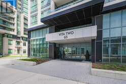 1110 - 65 ANNIE CRAIG DRIVE | Toronto Ontario | Slide Image Four
