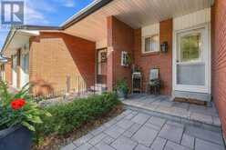 53 BRYNA AVENUE S | Hamilton Ontario | Slide Image Three