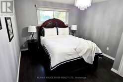 68 UPTON CRESCENT | Guelph Ontario | Slide Image Twelve