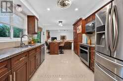155 STEPHEN STREET | Richmond Hill Ontario | Slide Image Eight