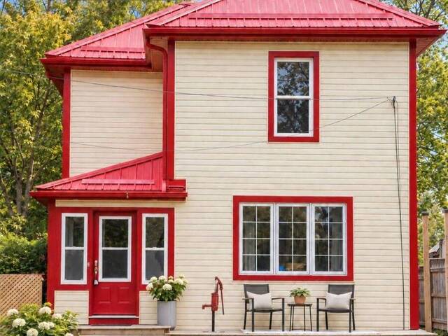 16 STANLEY STREET Prince Edward Ontario, K0K 1G0 - Property For Sale