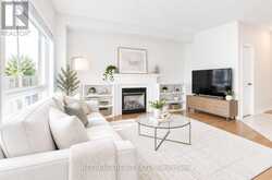 23 THOMAS LEGGE CRESCENT | Richmond Hill Ontario | Slide Image Seven