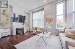 247 SHIRLEY DRIVE | Richmond Hill Ontario | Slide Image Eleven