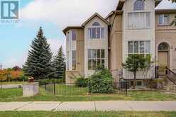247 SHIRLEY DRIVE | Richmond Hill Ontario | Slide Image Two