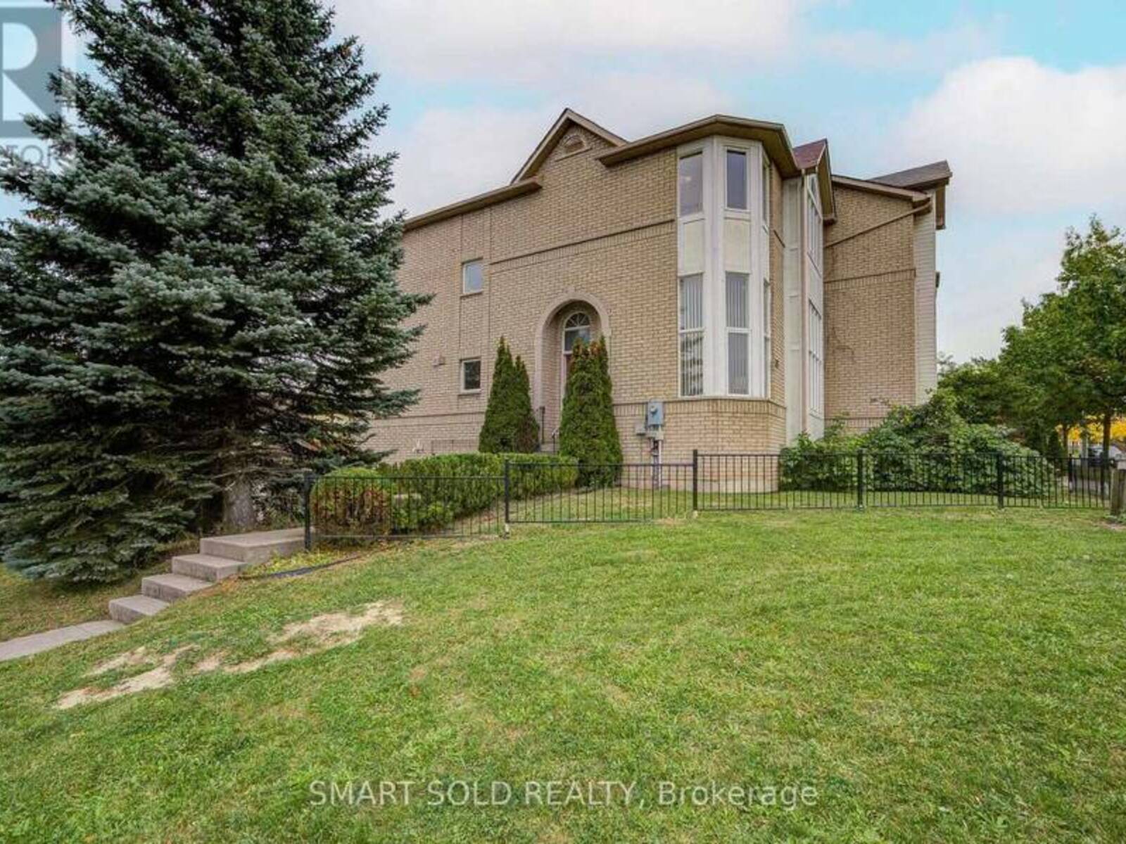247 SHIRLEY DRIVE, Richmond Hill, Ontario L4S 1T9