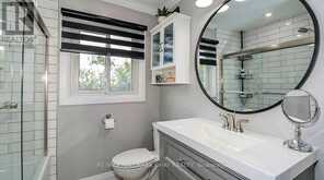79 BROWNING TRAIL | Barrie Ontario | Slide Image Nineteen
