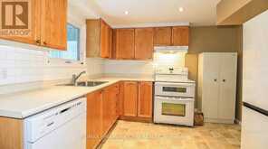 79 BROWNING TRAIL | Barrie Ontario | Slide Image Thirty-seven