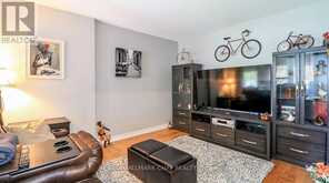 79 BROWNING TRAIL | Barrie Ontario | Slide Image Five