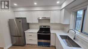 147 DUNBAR CRESCENT | Markham Ontario | Slide Image Ten