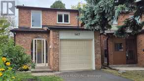 147 DUNBAR CRESCENT | Markham Ontario | Slide Image One