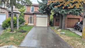 147 DUNBAR CRESCENT | Markham Ontario | Slide Image Three