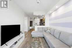 1702 - 7171 YONGE STREET | Markham Ontario | Slide Image Three