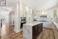 166 TOWER HILL ROAD | Richmond Hill Ontario | Slide Image Eight