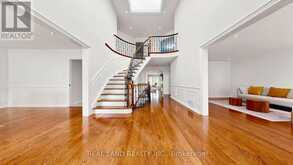 22 ARDWOLD GATE | Richmond Hill Ontario | Slide Image Nineteen