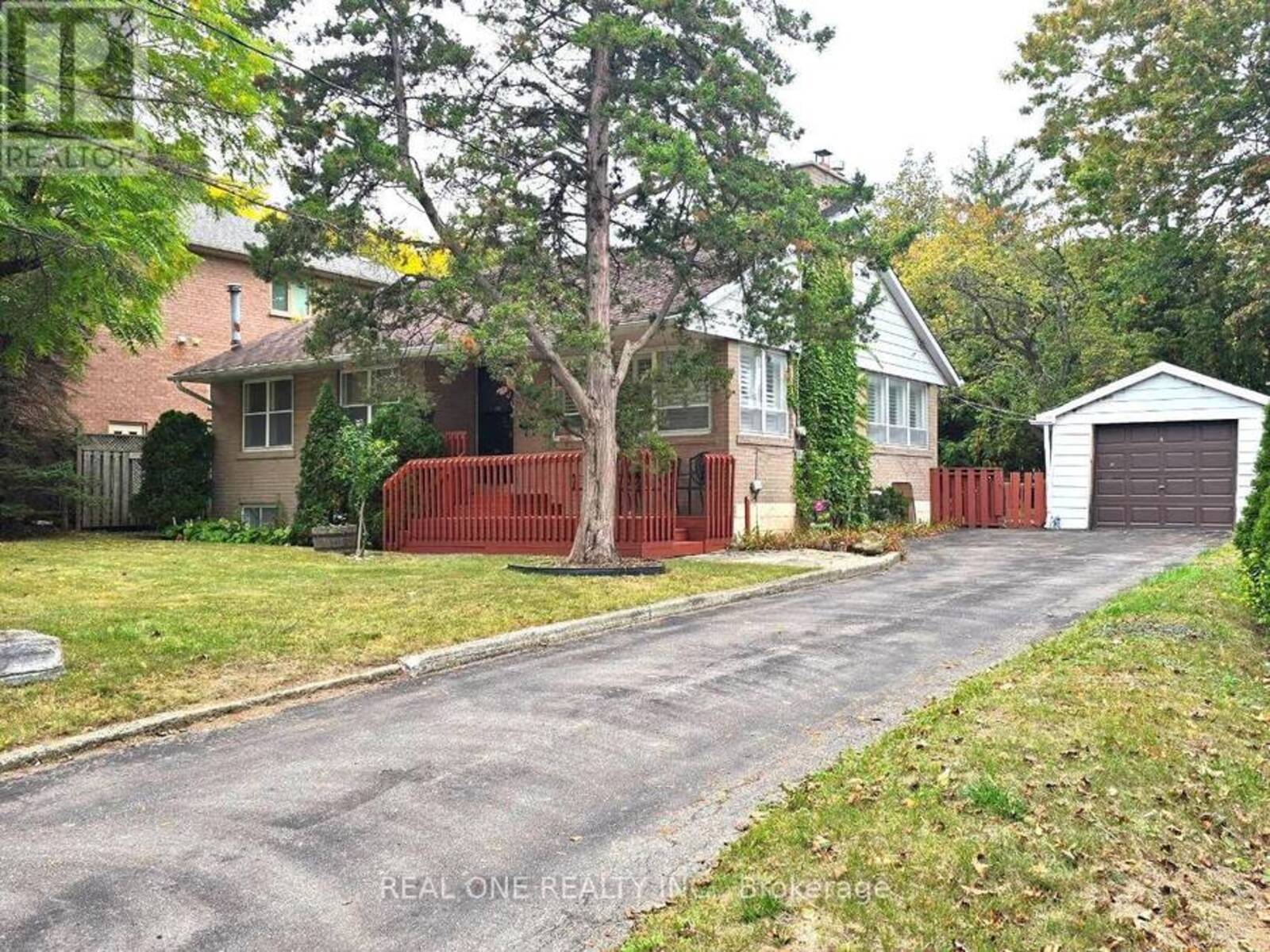 389 KERRYBROOK DRIVE, Richmond Hill, Ontario L4C 3R4