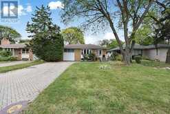 37 FINCHURST DRIVE | Toronto Ontario | Slide Image Two