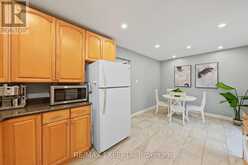 326 OAKWOOD COURT | Newmarket Ontario | Slide Image Sixteen