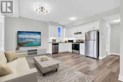 5 - 1 BOND CRESCENT | Richmond Hill Ontario | Slide Image Thirteen