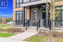 5 - 1 BOND CRESCENT | Richmond Hill Ontario | Slide Image Six