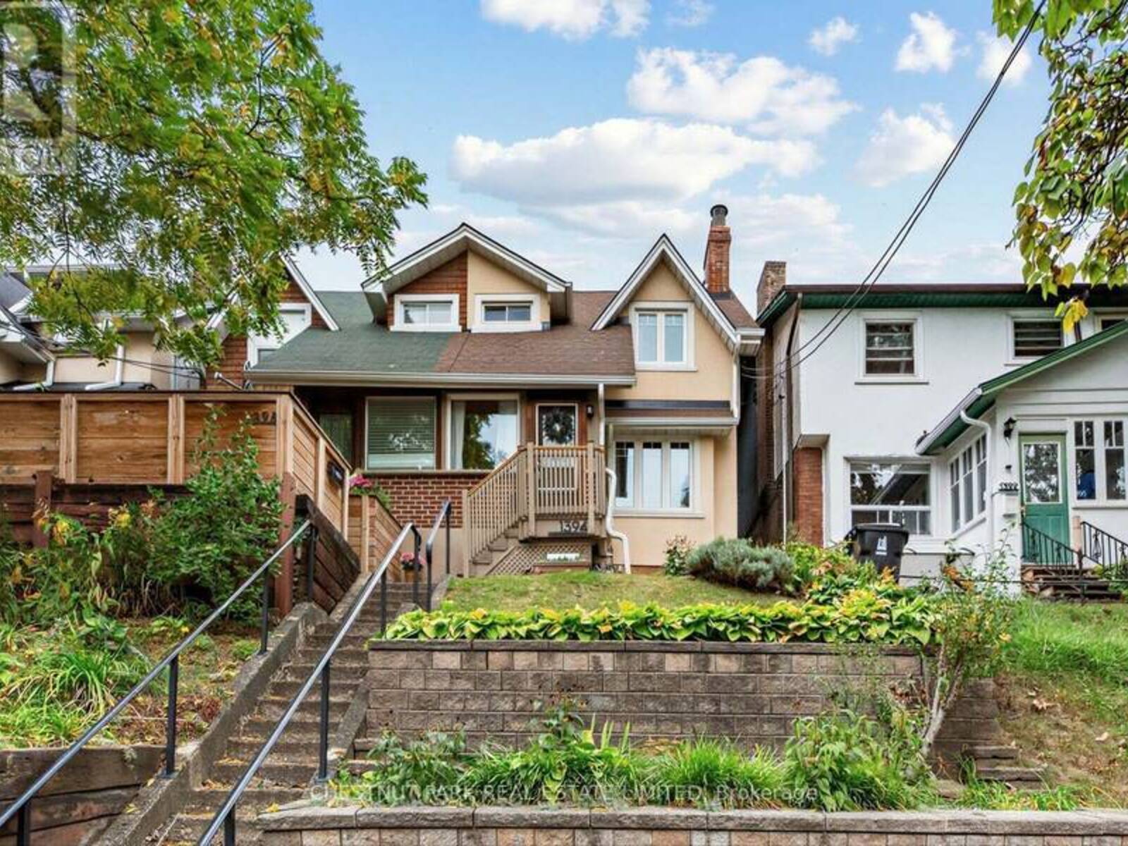 1394 DAVENPORT ROAD, Toronto, Ontario M6H 2G9