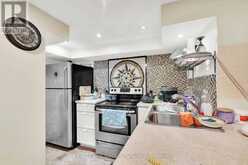 12 AZALEA COURT | Toronto Ontario | Slide Image Nine