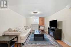 312 WALNUT STREET W | Whitby Ontario | Slide Image Thirty
