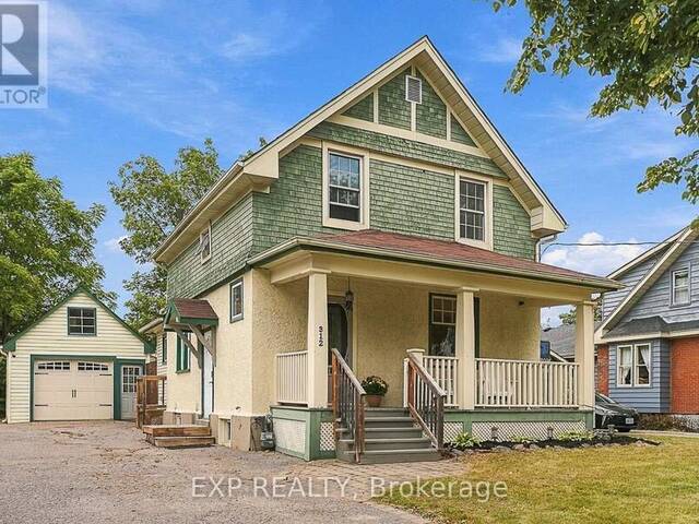 312 WALNUT STREET W Whitby Ontario, L1N 2W1 - 4 Bedrooms Home For Sale
