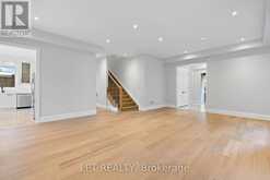 1 RICHMOND PARK DRIVE | Georgina Ontario | Slide Image Ten