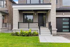 1 RICHMOND PARK DRIVE | Georgina Ontario | Slide Image Five