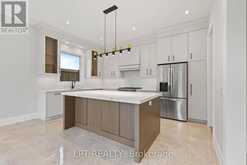 1 RICHMOND PARK DRIVE | Georgina Ontario | Slide Image Seven