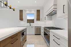 1 RICHMOND PARK DRIVE | Georgina Ontario | Slide Image Eight