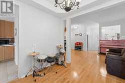 44 ANTIQUE DRIVE | Richmond Hill Ontario | Slide Image Twelve