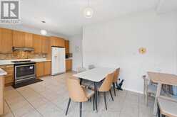 44 ANTIQUE DRIVE | Richmond Hill Ontario | Slide Image Sixteen