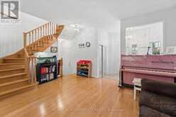 44 ANTIQUE DRIVE | Richmond Hill Ontario | Slide Image Six