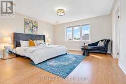 240 ASPENWOOD DRIVE | Newmarket Ontario | Slide Image Twenty-two