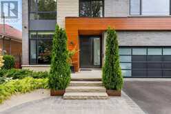 16 GRAYSTONE GARDENS | Toronto Ontario | Slide Image Two