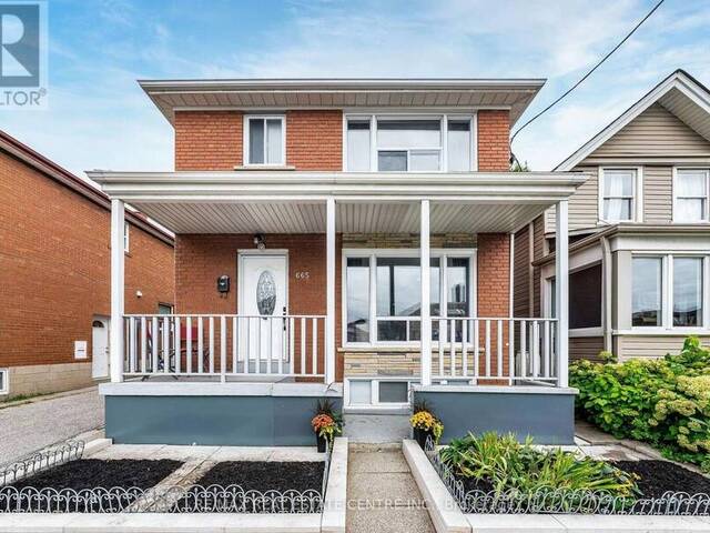 665 JANE STREET Toronto Ontario, M6N 4A6 - 3 Bedrooms Home For Sale