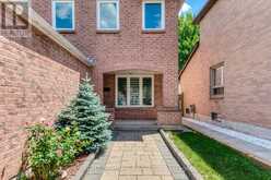 17 NICKEL CRESCENT | Brampton Ontario | Slide Image Three