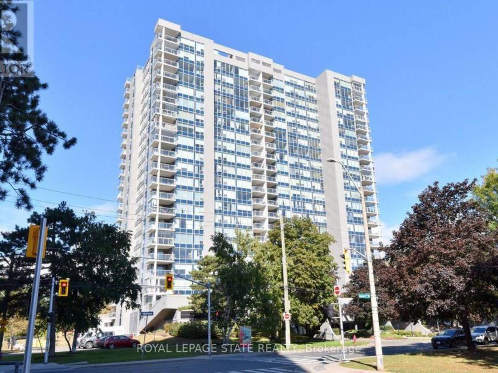 2007 - 75 QUEEN STREET N, Hamilton, Ontario L8R 3J3