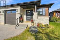 103 JEFFEREY WAY | Mount Forest Ontario | Slide Image Two