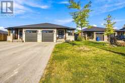 103 JEFFEREY WAY | Mount Forest Ontario | Slide Image One