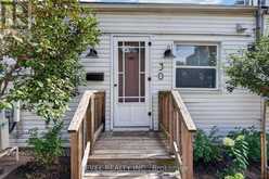 30 RAY STREET N | Hamilton Ontario | Slide Image Three