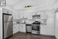 30 RAY STREET N | Hamilton Ontario | Slide Image Six