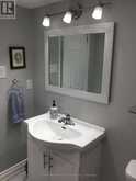 40 LYTON CRESCENT | Hamilton Ontario | Slide Image Seventeen