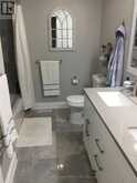40 LYTON CRESCENT | Hamilton Ontario | Slide Image Nine