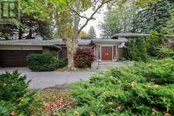 2 COLVESTONE ROAD | Toronto Ontario | Slide Image Four